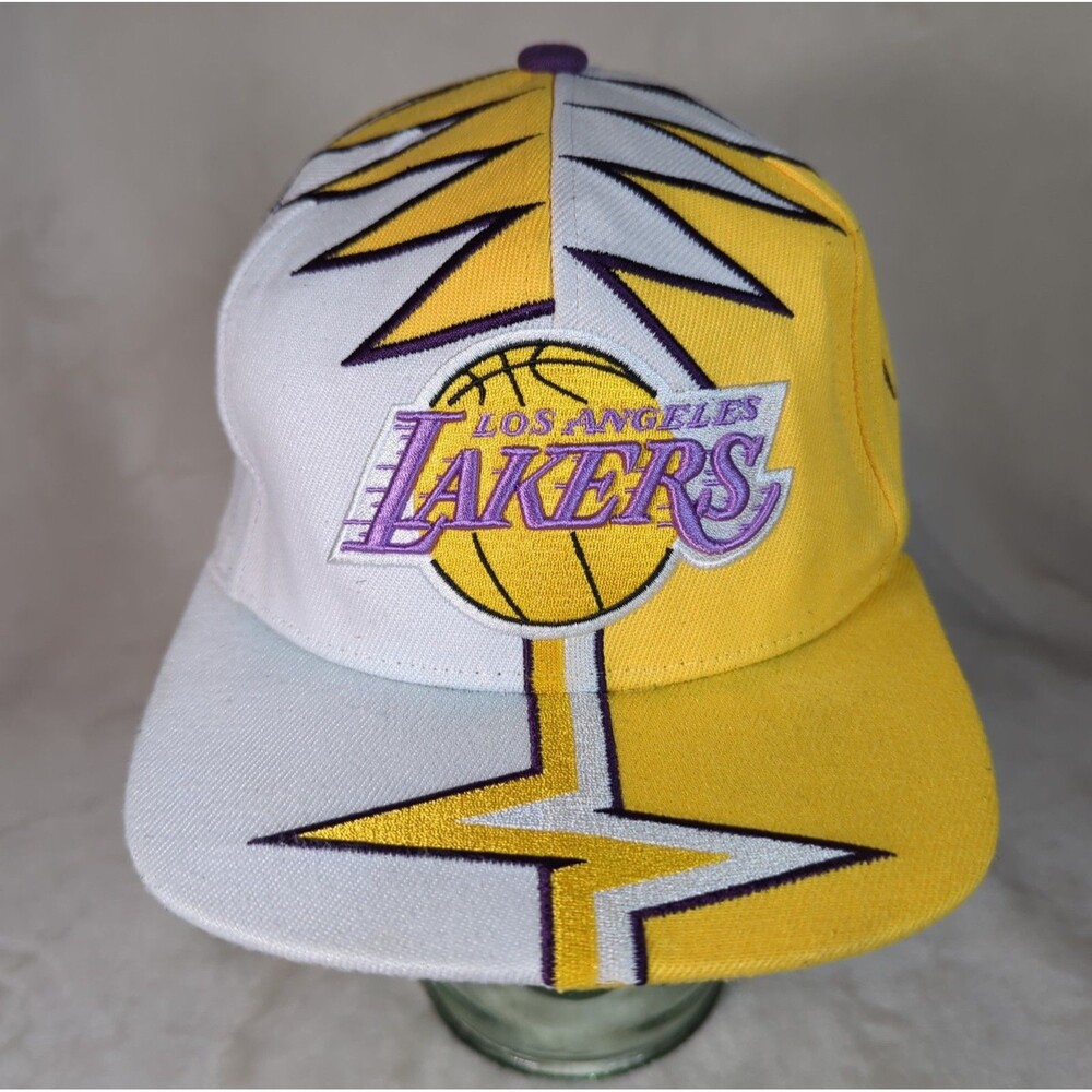 LA Lakers Hat Mitchell Ness Retro Shockwave Snapback Los Angeles NBA Gold/White